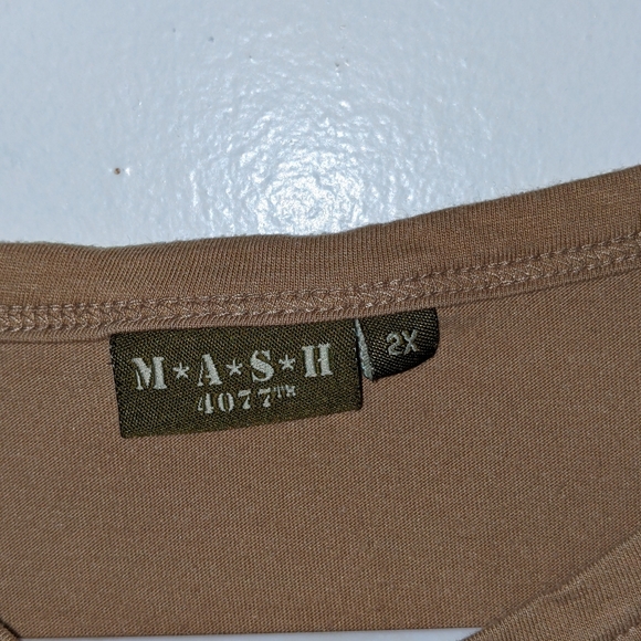 Vintage M.A.S.H Tee( Licensed) - Picture 6 of 6